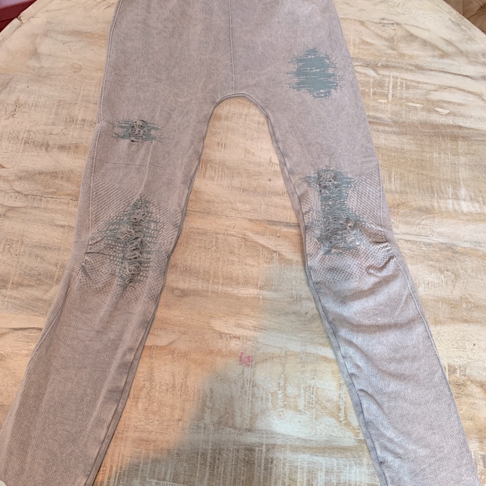 BRAND NEW stretchy leggings, distressed, OS